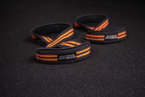 lifting_straps_black_and_orange_1
